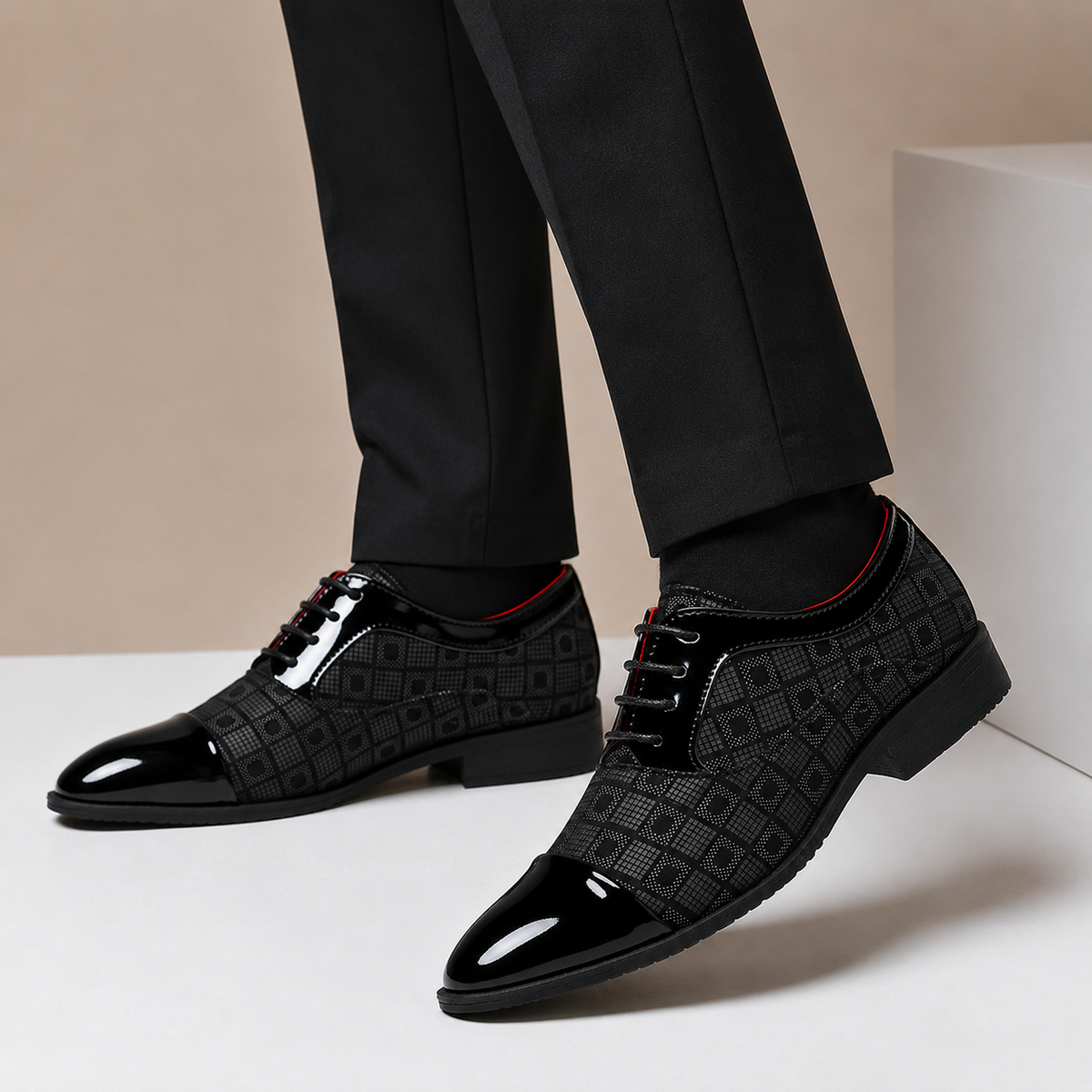 Holloway Patterned Leather Shoes
