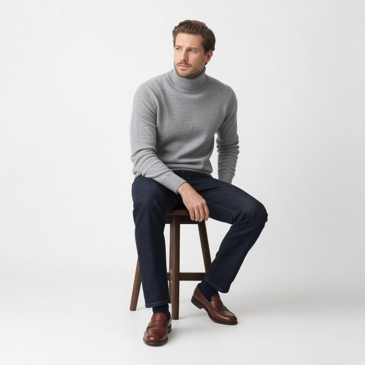 AEMON Turtleneck Cashmere Sweater
