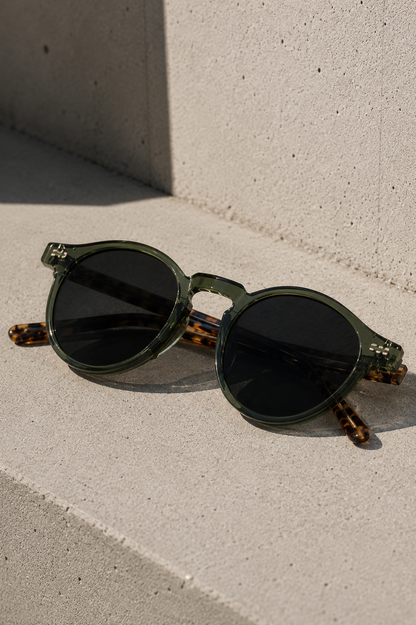 Dakota | Men's Lightweight Round Frame Sunglasses