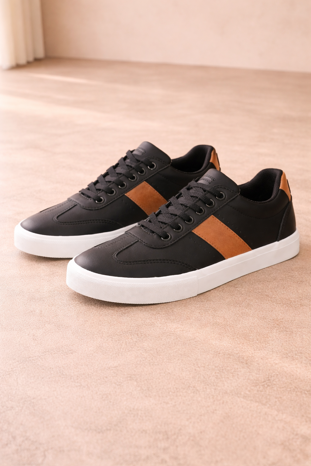 Gordon | Men’s Lace-Up Casual Sneakers with Flat Sole
